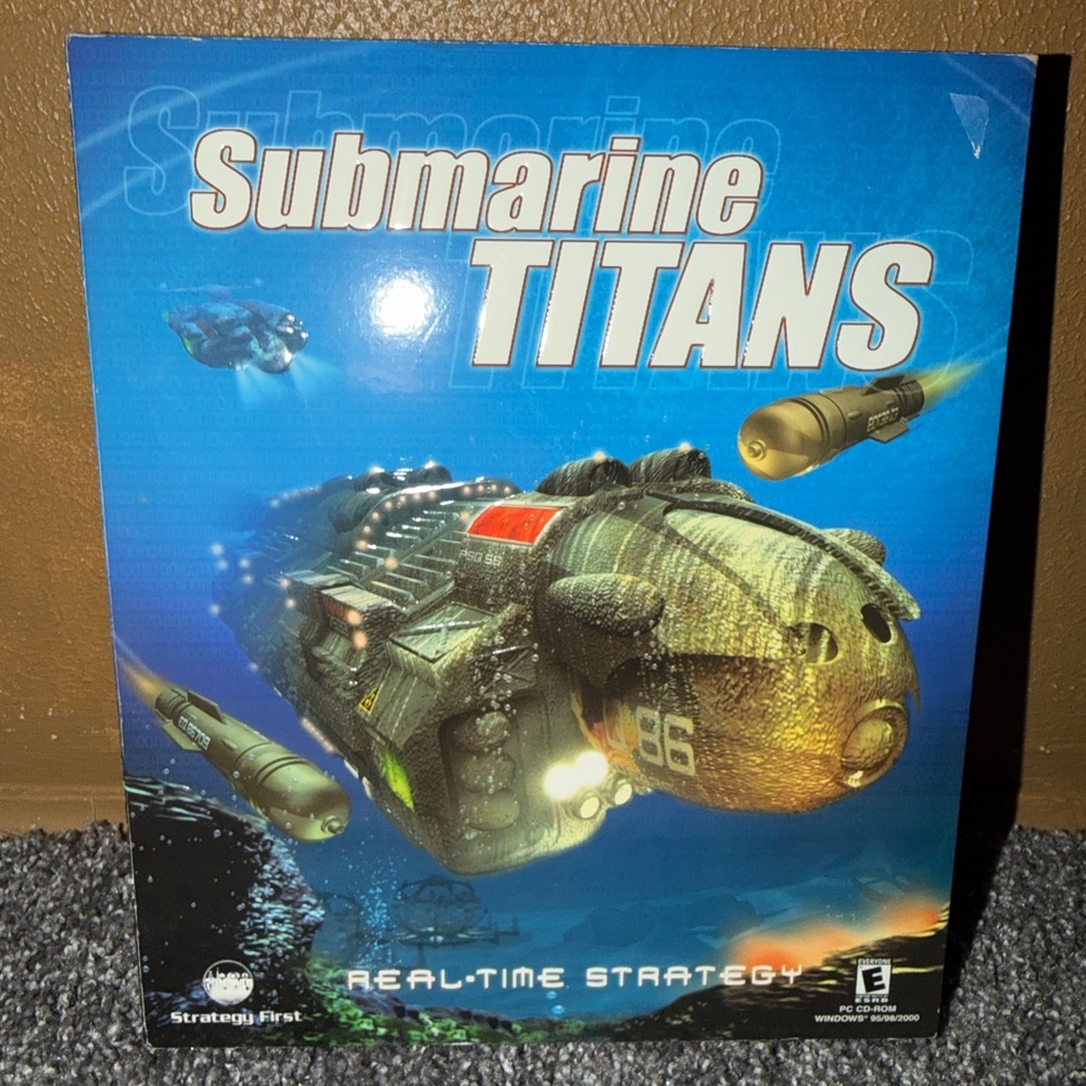 Submarine Titans PC Video Game 2000 Rated E For Everyone Used Pre Owned Vintage.
